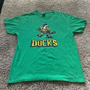 VINTAGE Anaheim Ducks short